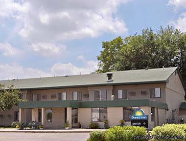 Days Inn By Wyndham ווינונה מראה חיצוני תמונה